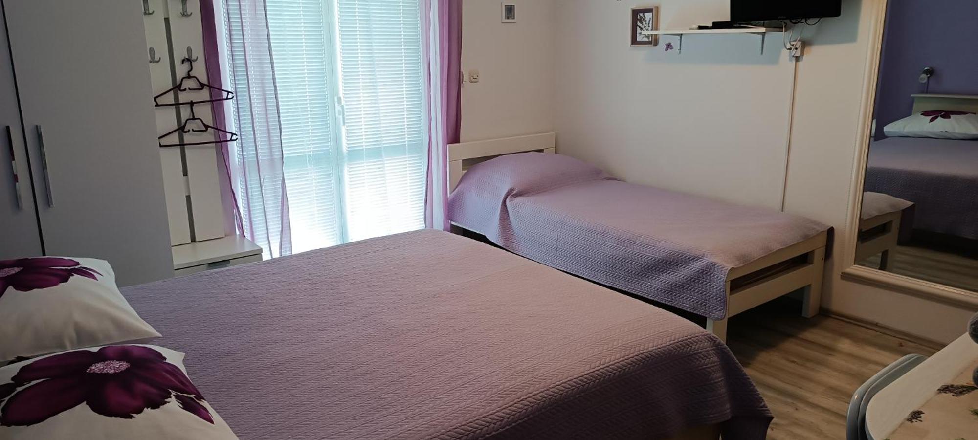 Anđela Home - Krka waterfalls Lozovac Exteriör bild